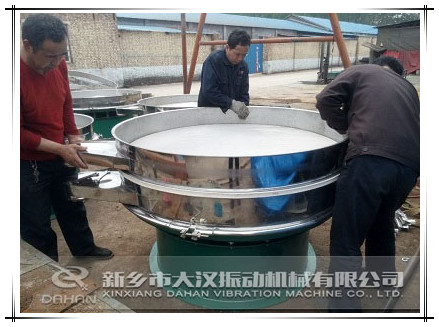 1500振動(dòng)篩篩框安裝 1500振動(dòng)篩篩框安裝