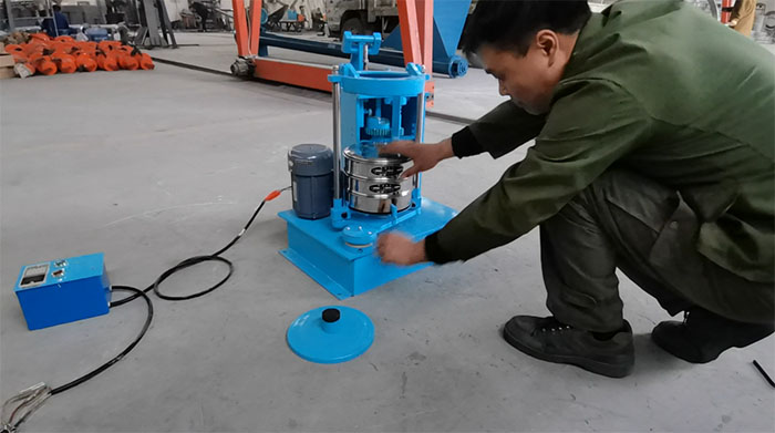 標(biāo)準(zhǔn)振篩機(jī)使用注意事項。